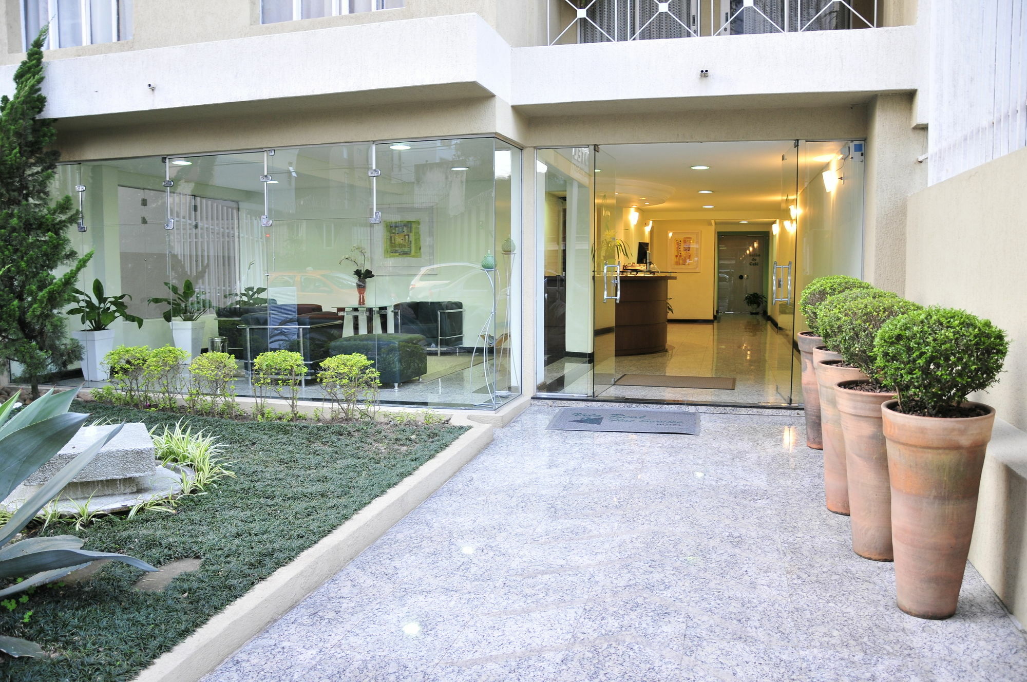 Hotel Ampiezza Curitiba Luaran gambar