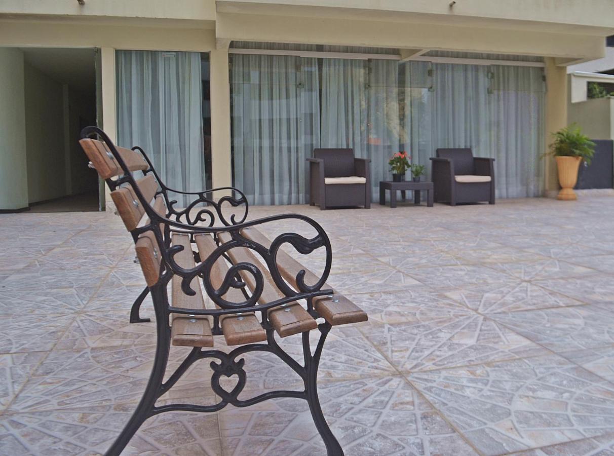 Hotel Ampiezza Curitiba Luaran gambar